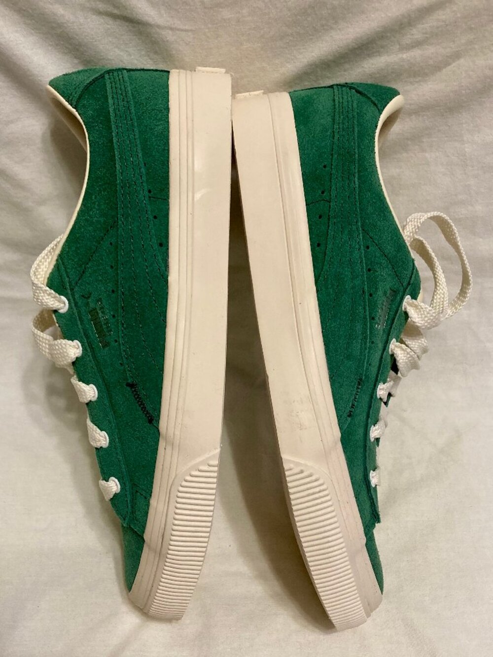 NWOT, Women's SZ 8, Puma Vulc Trophy Hunting Sneakers, Green Suede - Picture 3 of 7